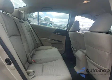 2016 Honda Accord Lx z USA, uszkodzony, nr VIN 1HGCR2F30GA244544